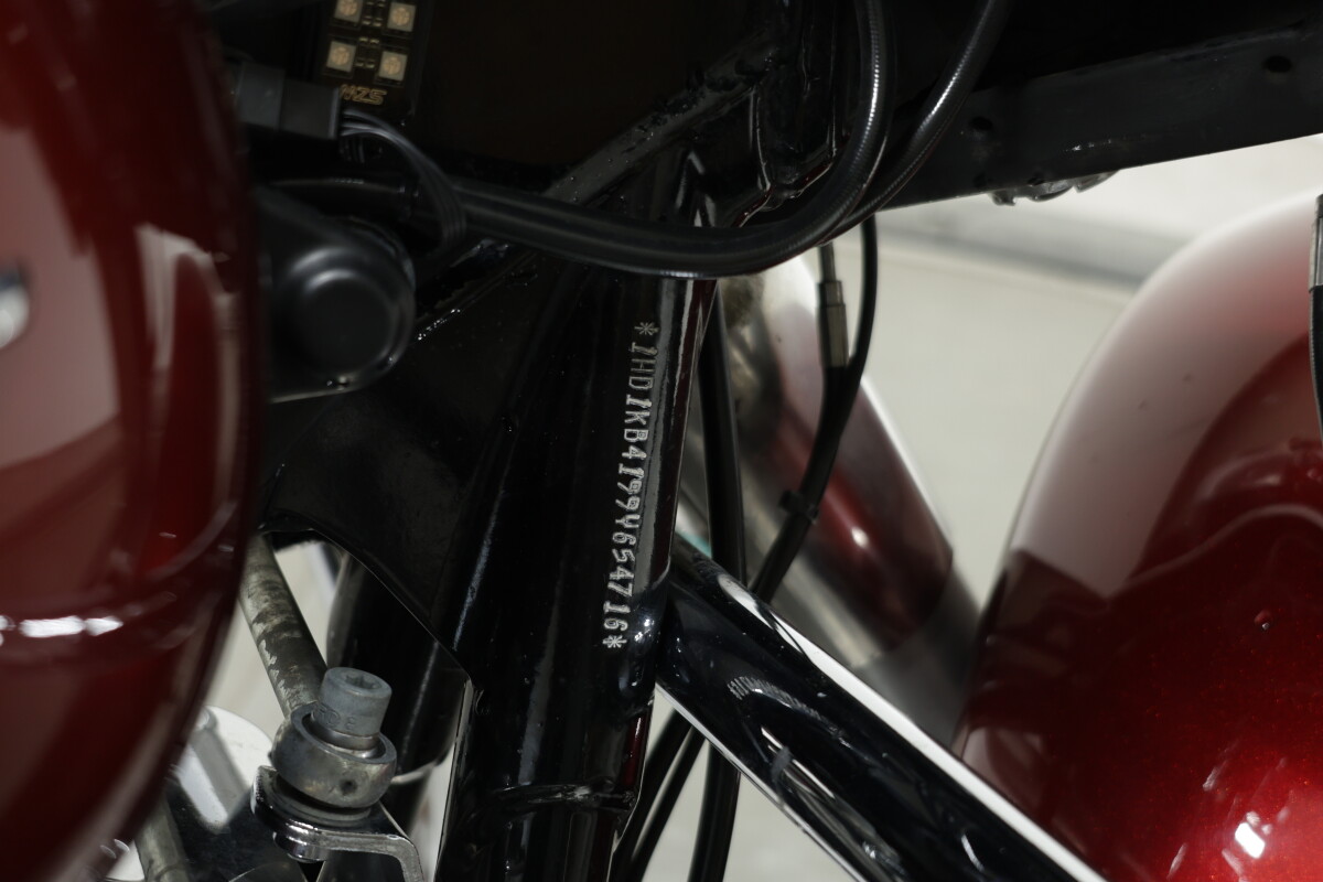 2009 HARLEY-DAVIDSON FLHX STREET GLIDE in RED HOT SUNGLO with 33670 miles - Photo 8