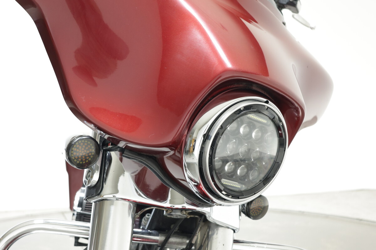 2009 HARLEY-DAVIDSON FLHX STREET GLIDE in RED HOT SUNGLO with 33670 miles - Photo 6