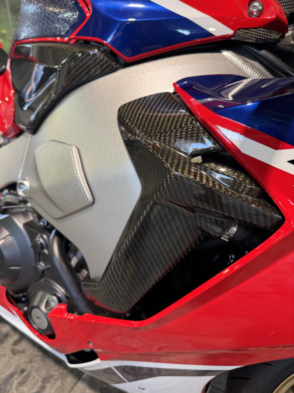 2017 Honda CBR1000RR SP - Photo 4