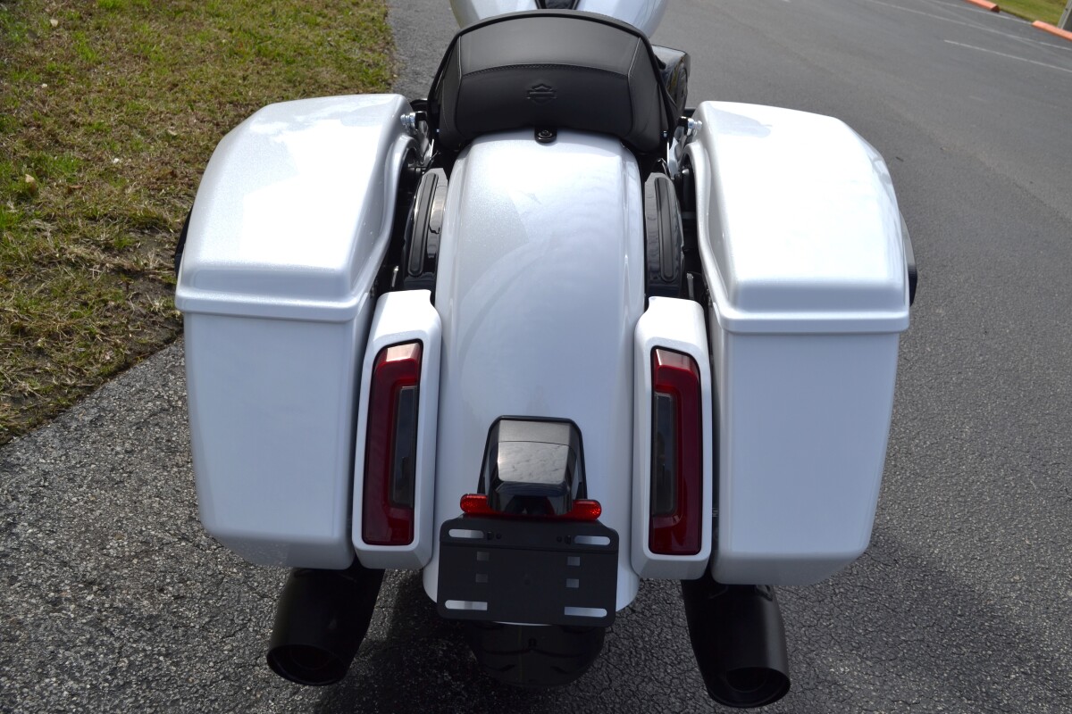FLHX 2025 Street Glide - Photo 9