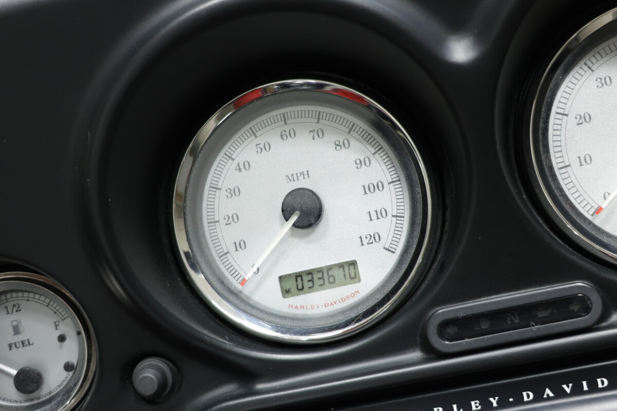 2009 HARLEY-DAVIDSON FLHX STREET GLIDE in RED HOT SUNGLO with 33670 miles - Photo 7