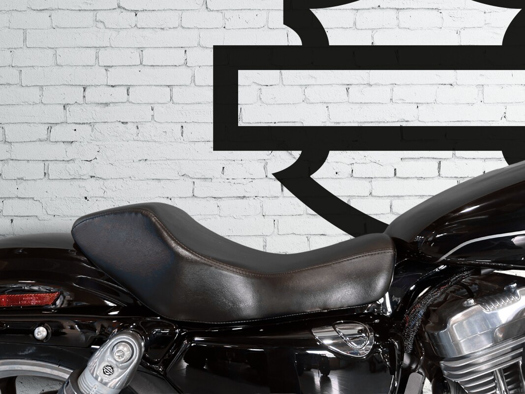 2017 Harley-Davidson SuperLow Vivid Black - Photo 6