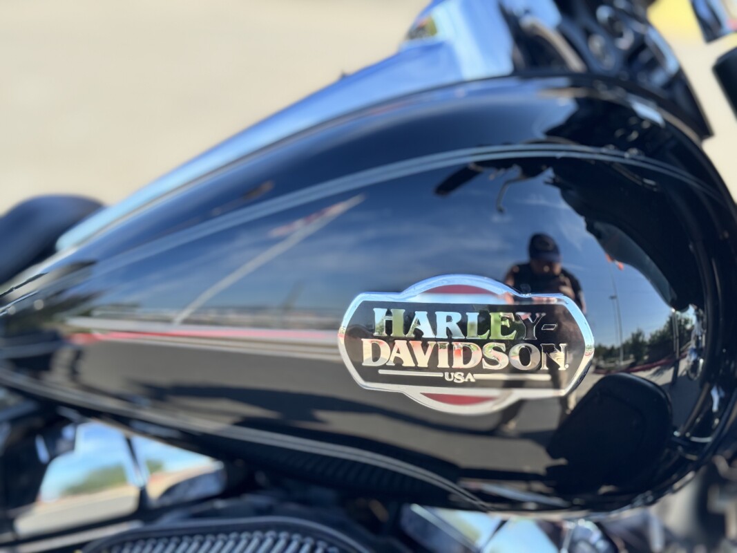 2010 Harley-Davidson Electra Glide Ultra Classic FLHTCU BLACK 626146 - Photo 9