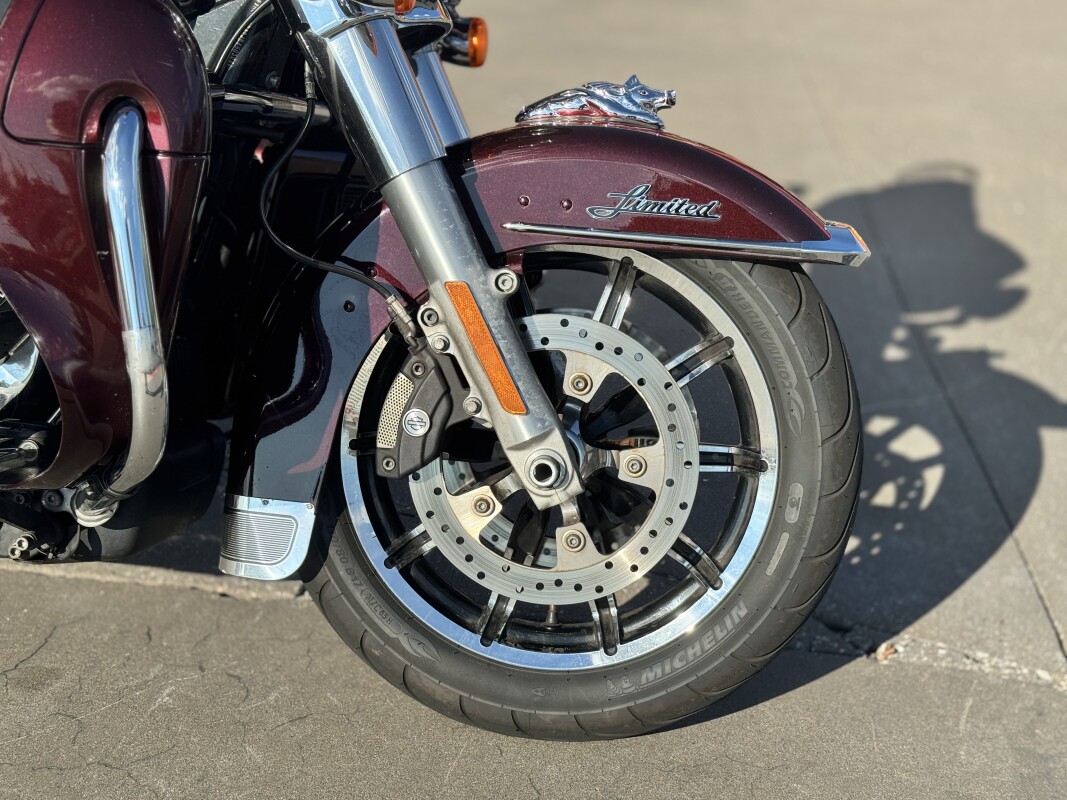 2018 Harley-Davidson Ultra Limited FLHTK WKDRED/TWTDCHRY 650306 - Photo 8