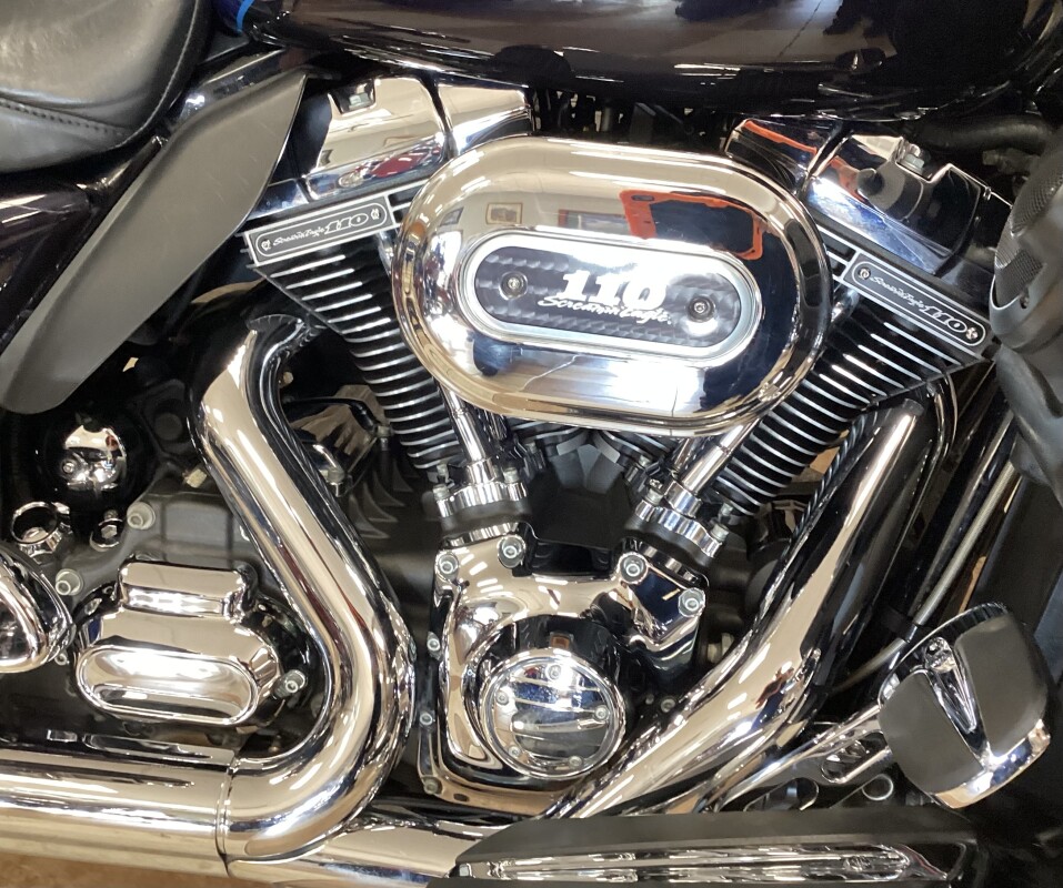 2014 Harley-Davidson CVO Electra Glide Ultra Limited Jupiter Blue and Wicket Sapphire with Dragon - Photo 5