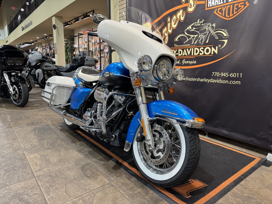 2021 Harley-Davidson Electra Glide Revival Hi-Fi Blue/Birch White - Photo 2