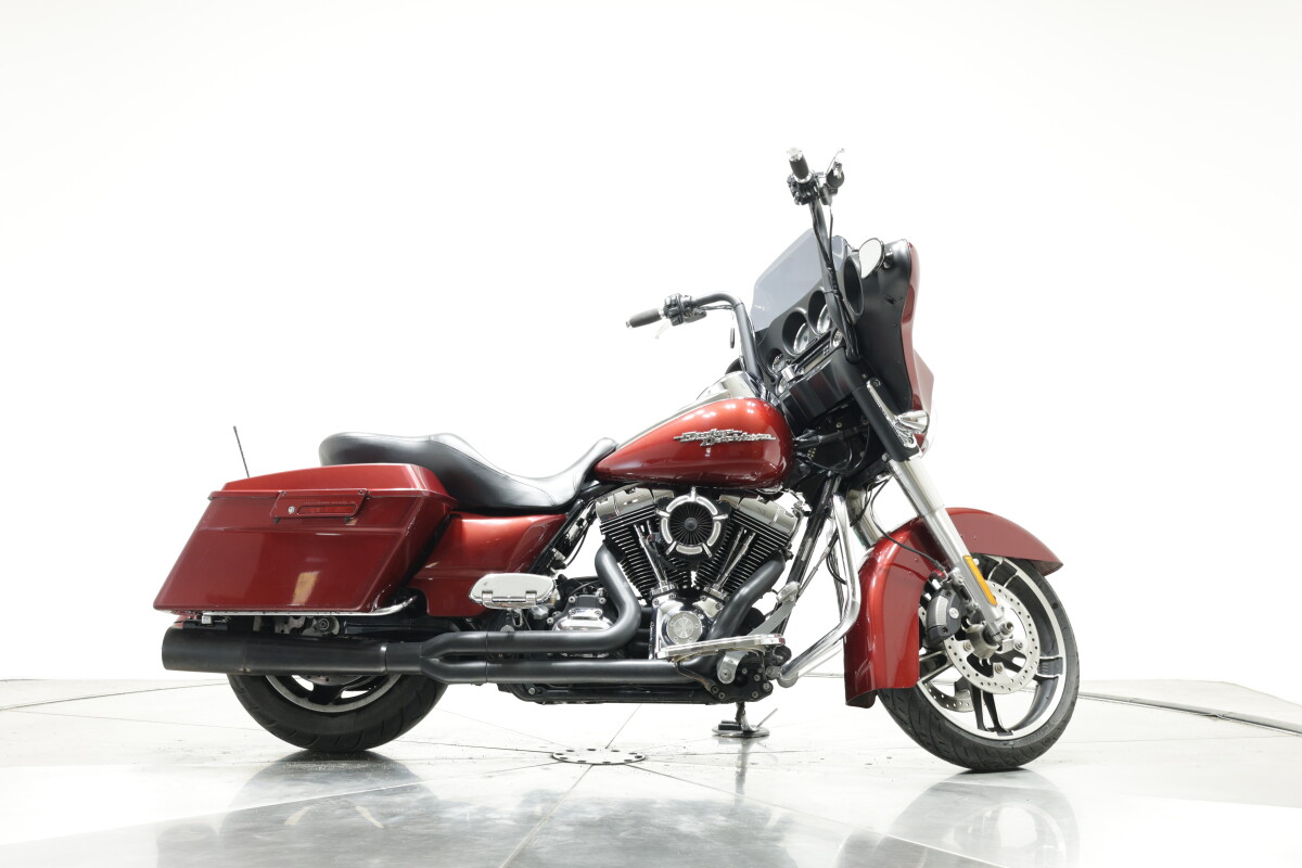 2009 HARLEY-DAVIDSON FLHX STREET GLIDE in RED HOT SUNGLO with 33670 miles