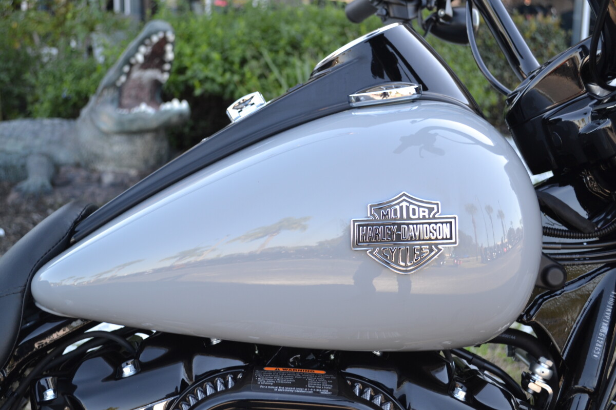 FLHRXS 2025 Road King Special - Photo 4
