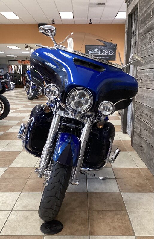 2014 Harley-Davidson CVO Electra Glide Ultra Limited Jupiter Blue and Wicket Sapphire with Dragon - Photo 2