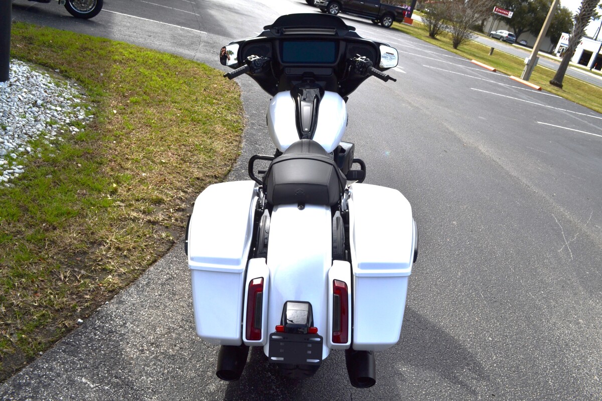 FLHX 2025 Street Glide - Photo 8