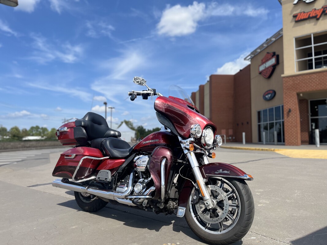 2018 Harley-Davidson Ultra Limited FLHTK WKDRED/TWTDCHRY 619851 - Photo 2