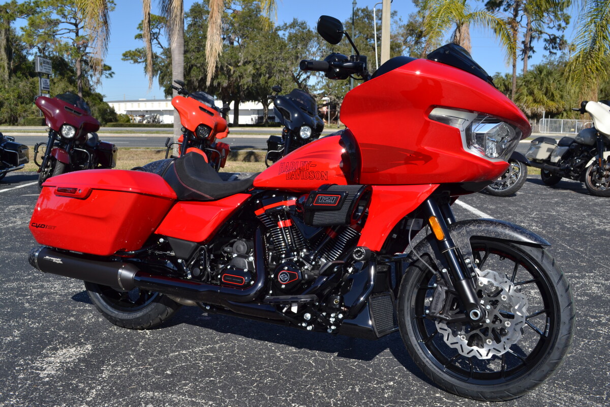 2025 Harley-Davidson CVO Road Glide ST Rally Red - FLTRXSTSE