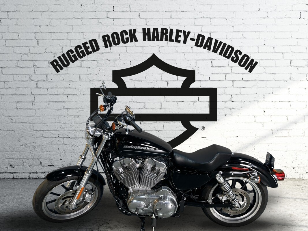 2017 Harley-Davidson SuperLow Vivid Black - Photo 2