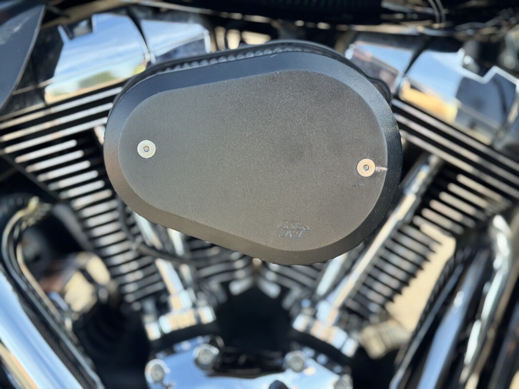 2010 Harley-Davidson Electra Glide Ultra Classic FLHTCU BLACK 626146 - Photo 10