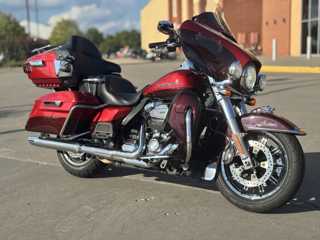 2018 Harley-Davidson Ultra Limited FLHTK WKDRED/TWTDCHRY 650306 - Photo 2
