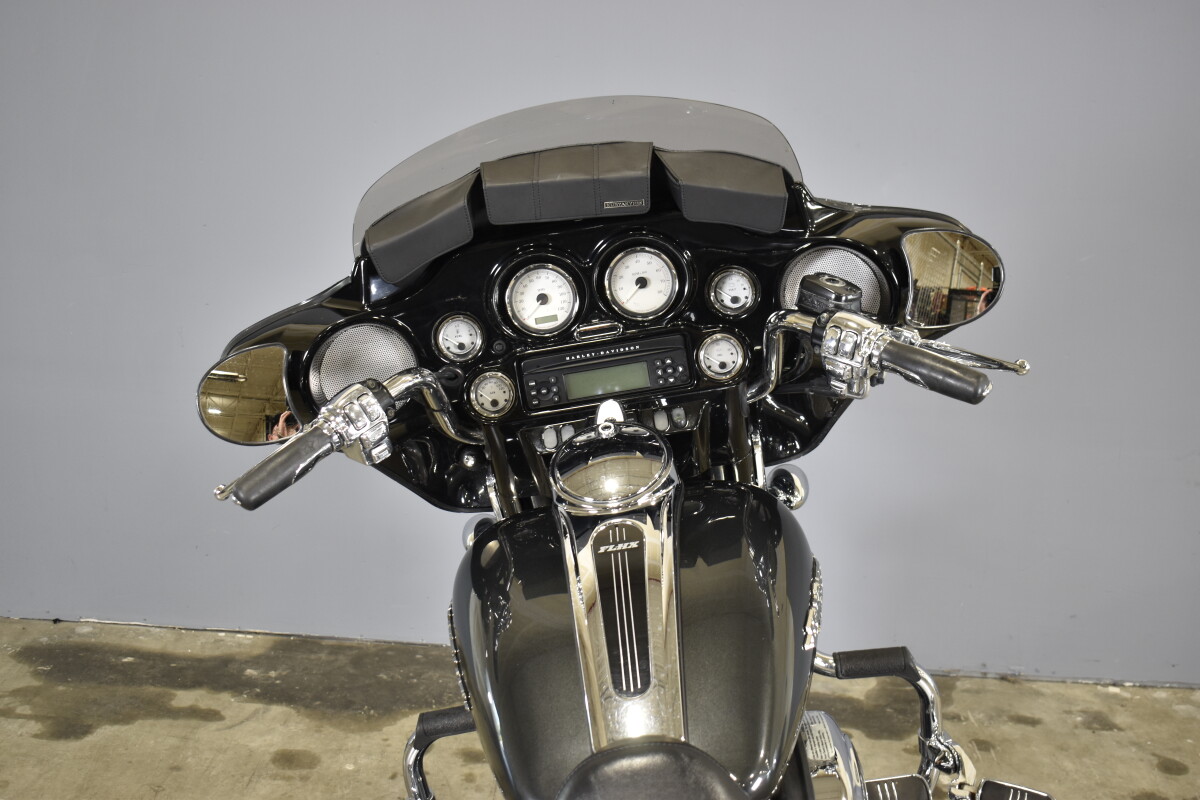 2007 Harley-Davidson Street Glide FLHX - Photo 8