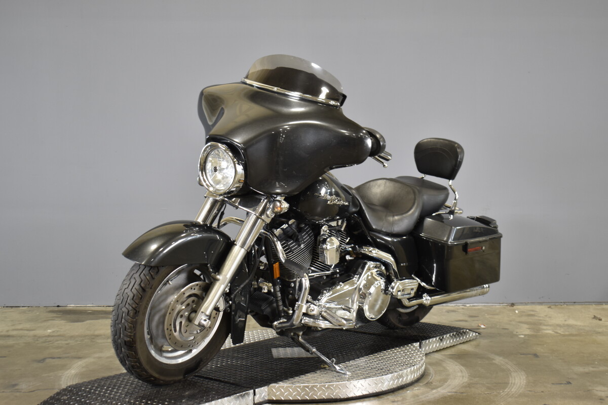 2007 Harley-Davidson Street Glide FLHX - Photo 4