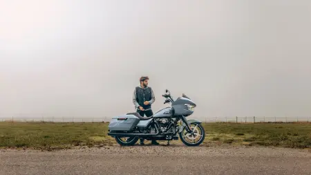 Vivid Black Adds Timeless Style to 2025 Harley-Davidson® Road Glide® for Wilmington Touring Fans