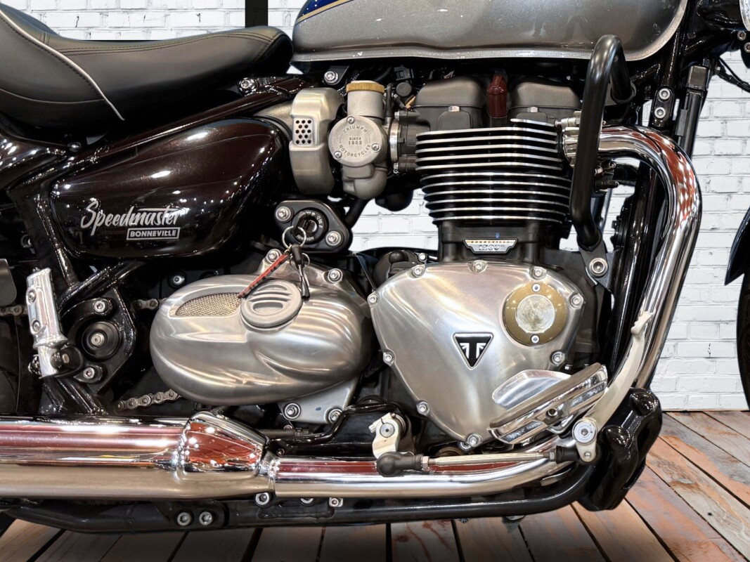 2024 Triumph Bonneville Speedmaster Pacific Blue & Silver Ice - Photo 4