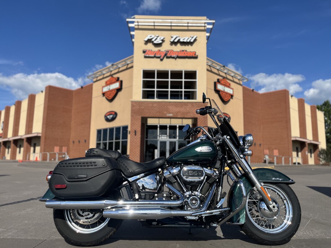 2024 Harley-Davidson Heritage Classic FLHCS Alpine Green 017240