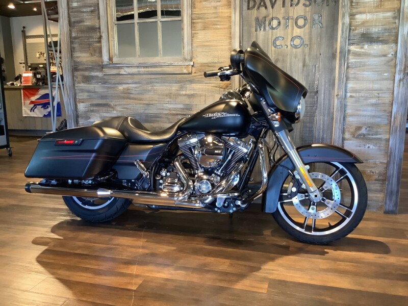 ハーレーダビッドソン Dポケ 42 Inventory | American Harley-Davidson®
