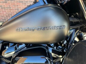 2021 Harley-Davidson Ultra Limited FLHTK thumb 3