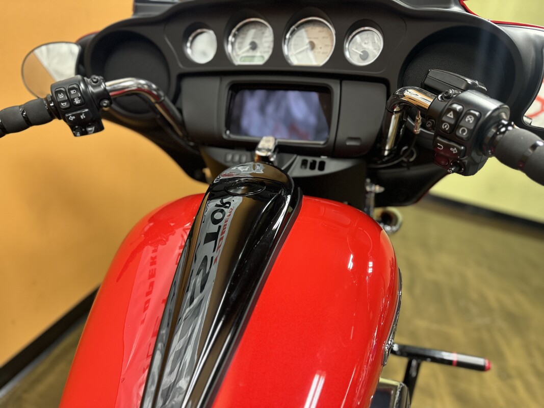 FLHX 2023 Street Glide - Photo 7