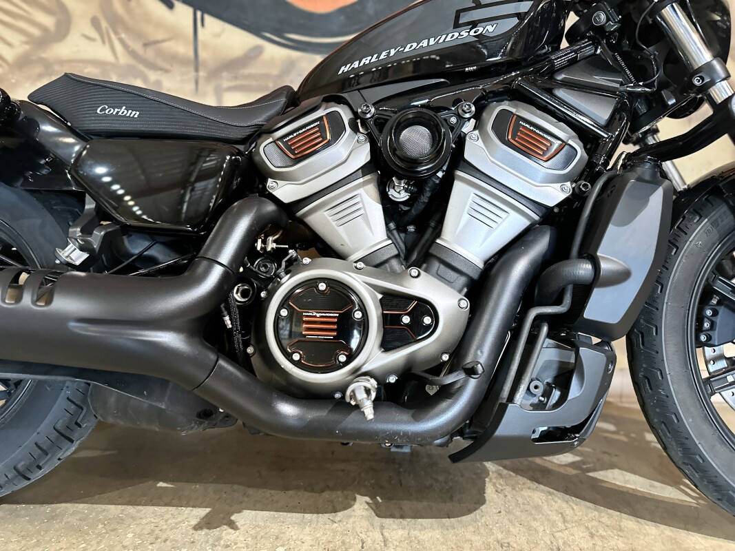 RH975 2022 Nightster - Photo 7