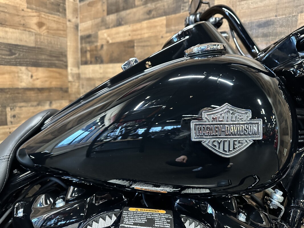 2025 Harley-Davidson Road King Special Vivid Black FLHRXS - Photo 8
