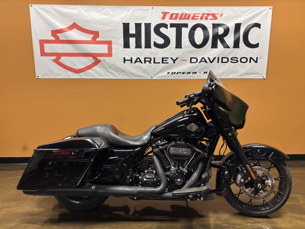 FLHXS 2021 Street Glide Special