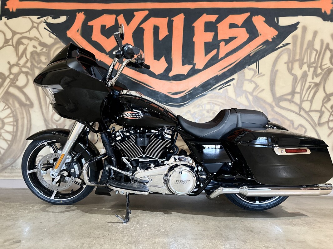 FLTRX 2025 Road Glide - Photo 9