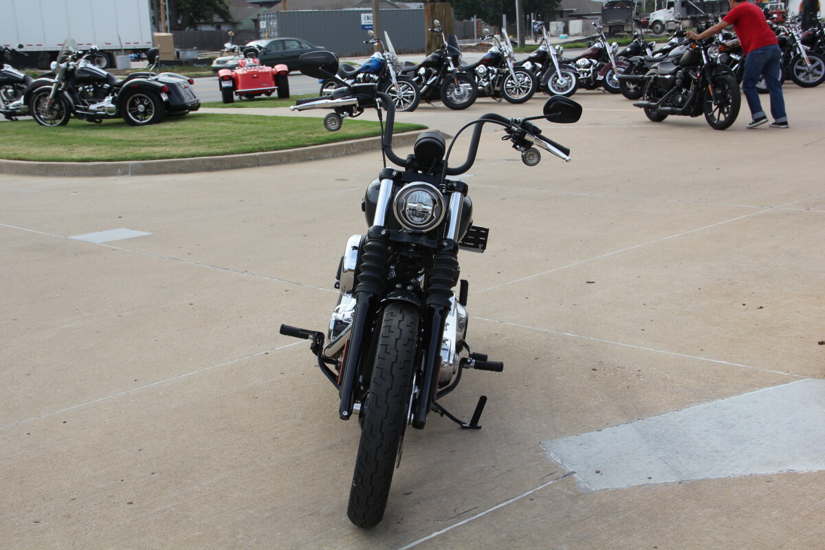 2025 Harley-Davidson Street Bob Iron Horse Metallic w/Cast Wheels - Photo 8
