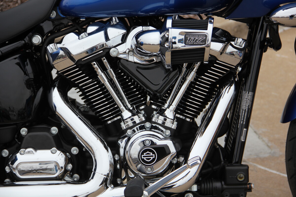 2025 Harley-Davidson Low Rider ST - Photo 10