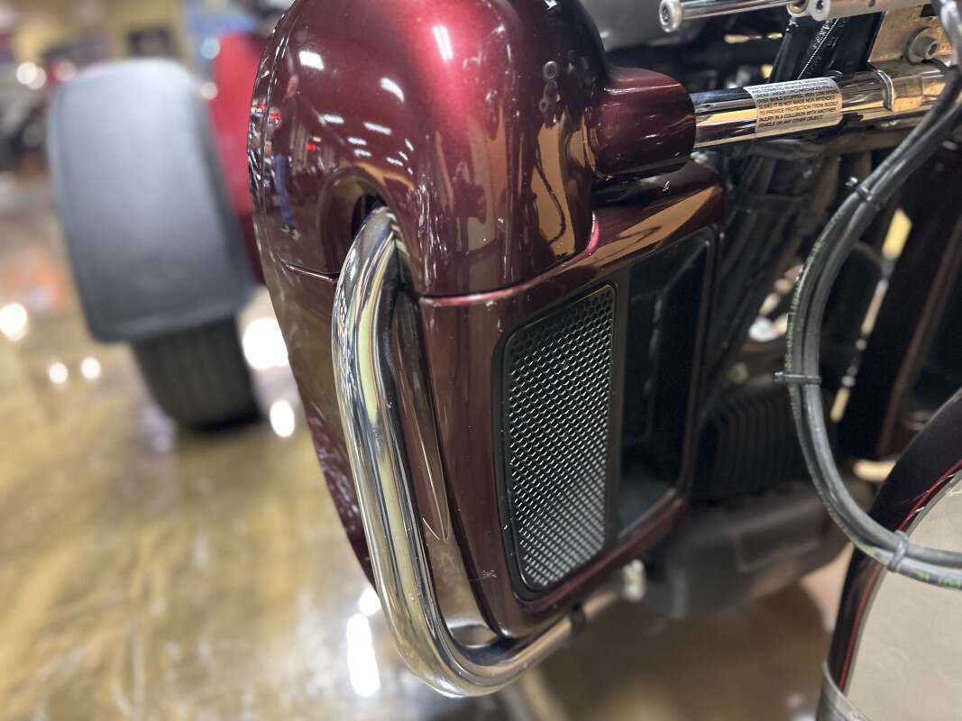 FLHTCUTG 2018 Tri Glide Ultra - Photo 3