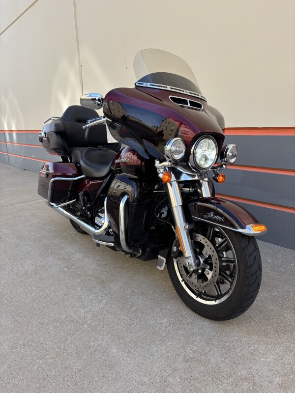 2015 Harley-Davidson Ultra Limited Low MYS RED/CAYENNE W/ PINSTRIP - Photo 2