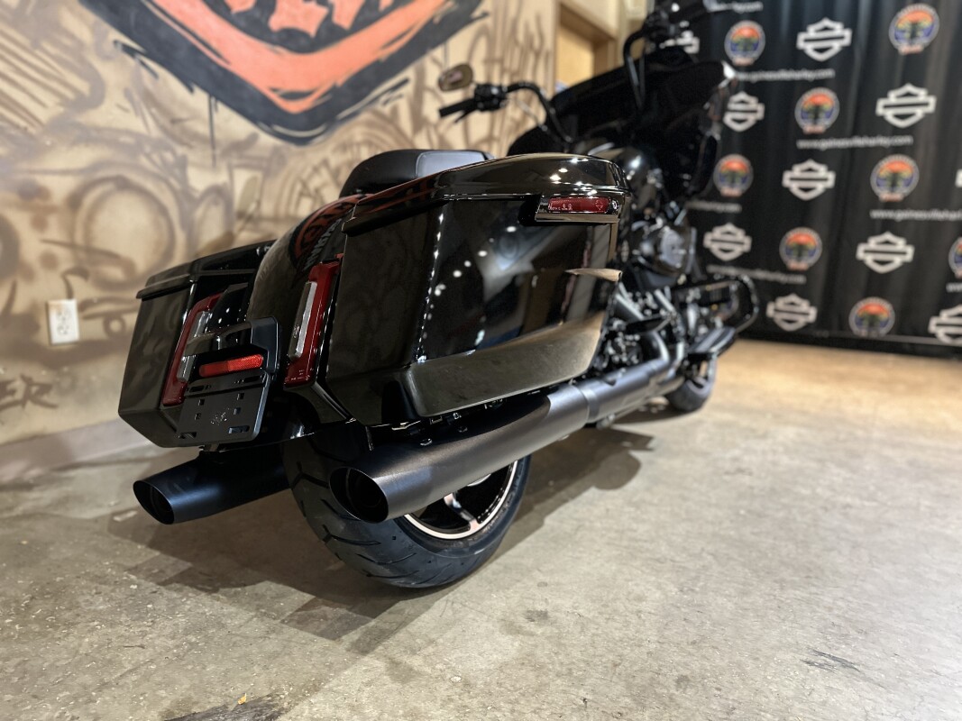 FLTRX 2025 Road Glide - Photo 3