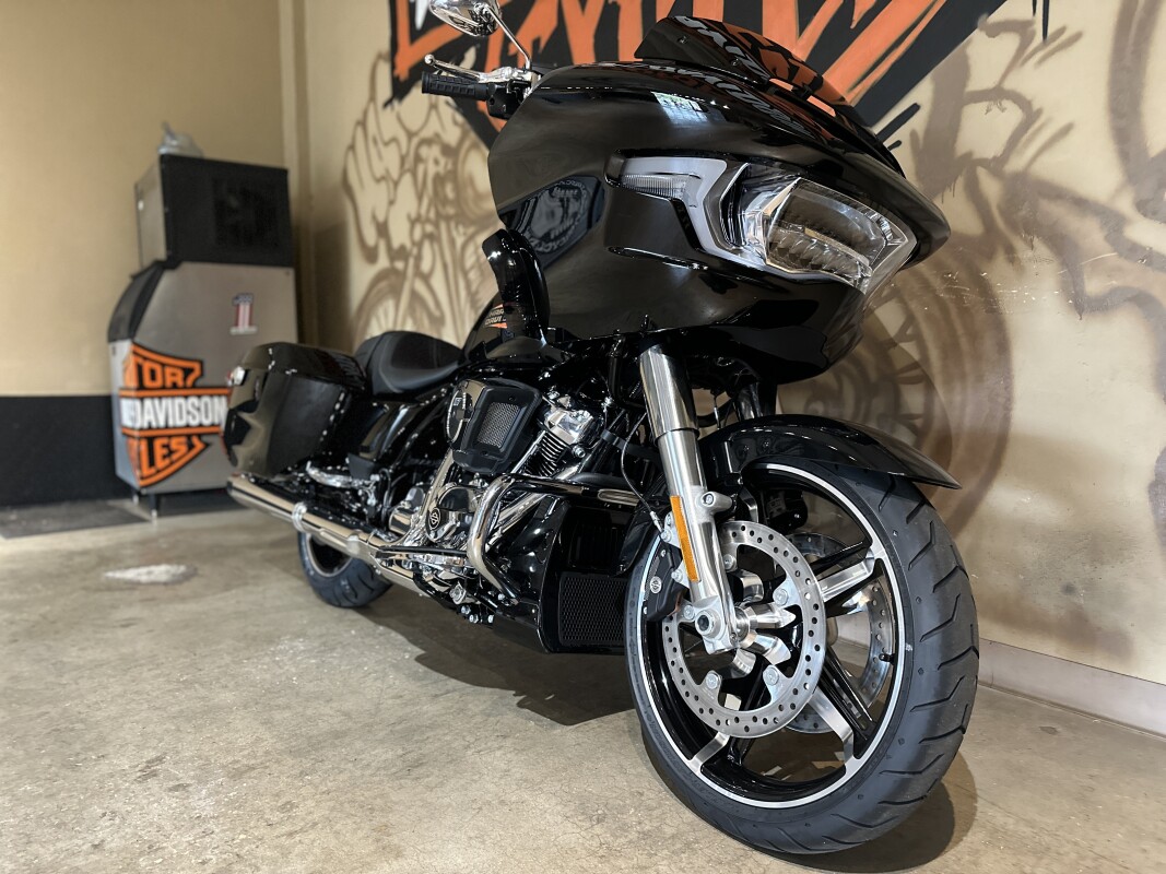 FLTRX 2025 Road Glide - Photo 5
