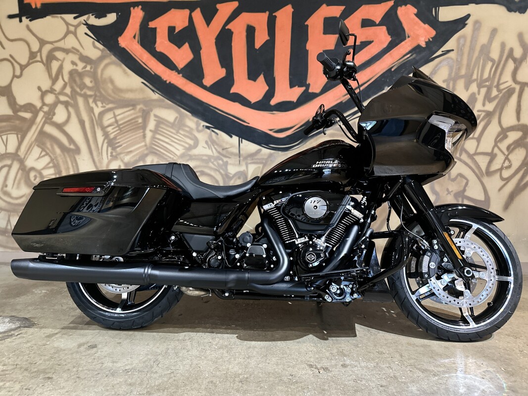 FLTRX 2025 Road Glide