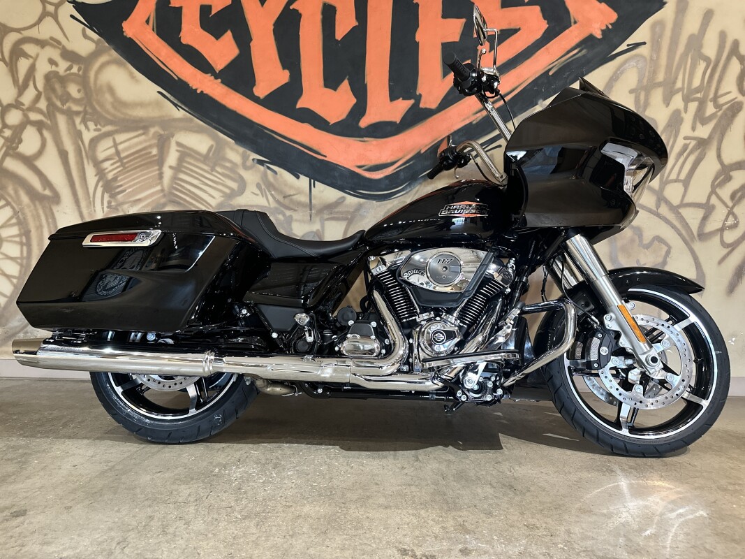 FLTRX 2025 Road Glide