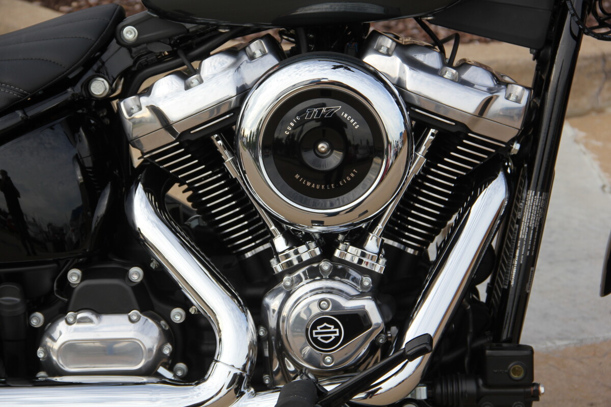 2025 Harley-Davidson Street Bob Iron Horse Metallic w/Cast Wheels - Photo 10