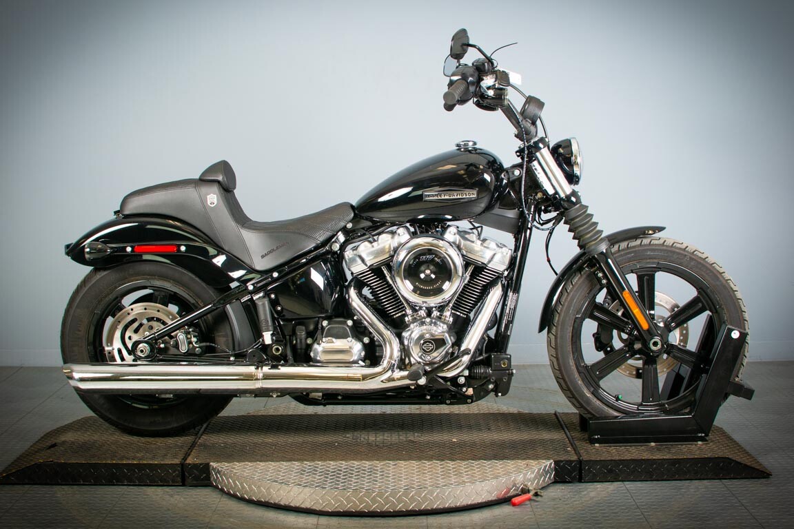 Used 2025 Vivid Black Harley-Davidson® Softail® Street Bob