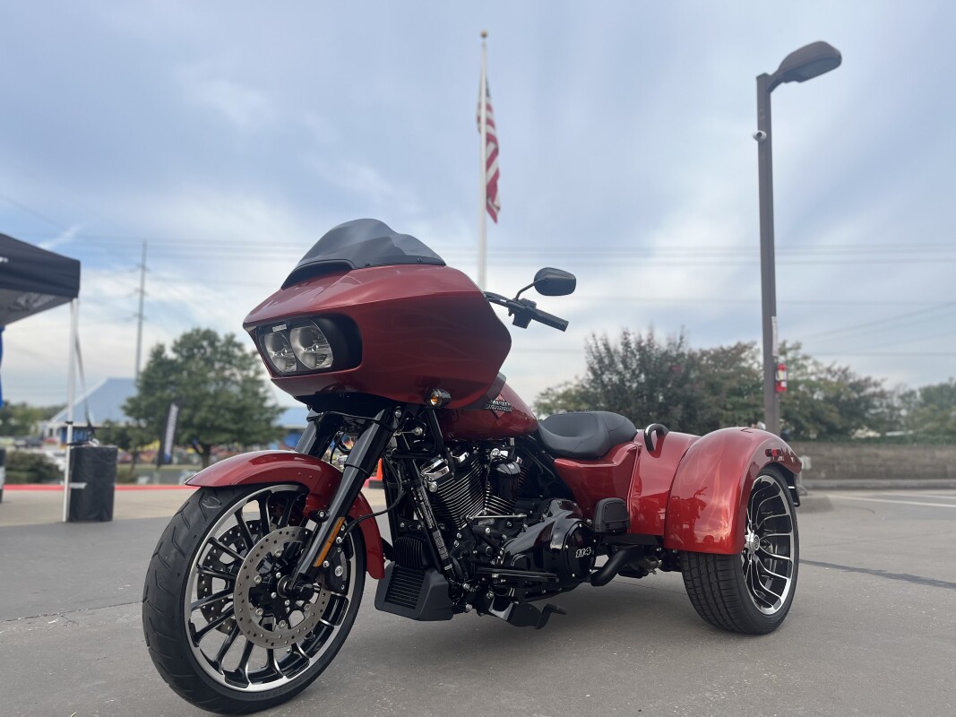 2025 Harley-Davidson Road Glide 3 FLTRT WHSKEY FIRSTORM - Photo 7