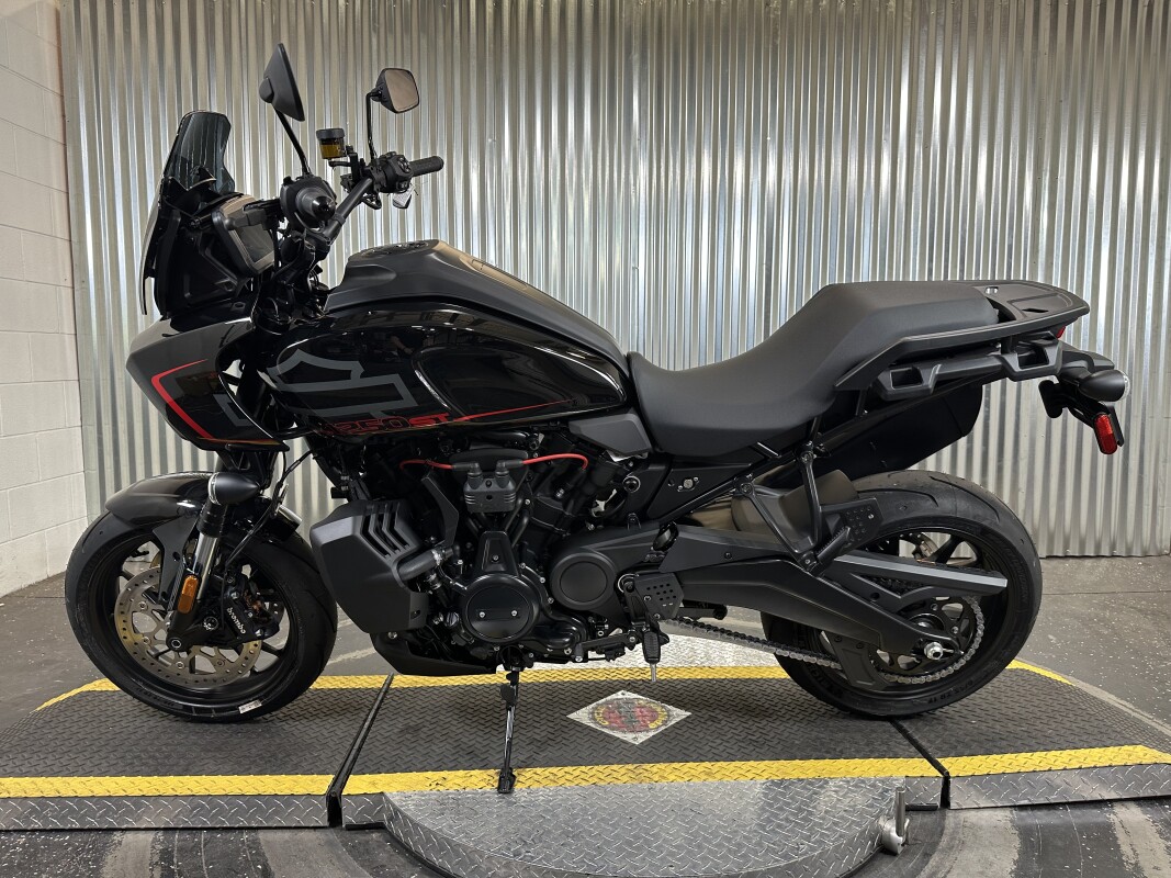 2025 Harley-Davidson Pan America 1250 ST Vivid Black - Photo 5