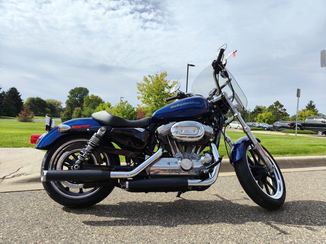 2016 Harley-Davidson Sportster 883 SuperLow Superior Blue - Photo 2