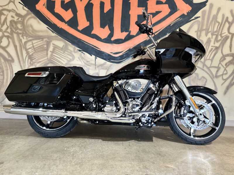 New Harley-Davidson Road Glide Limited Grand American Touring