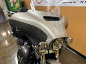 FLHTK 2023 Ultra Limited thumb 2