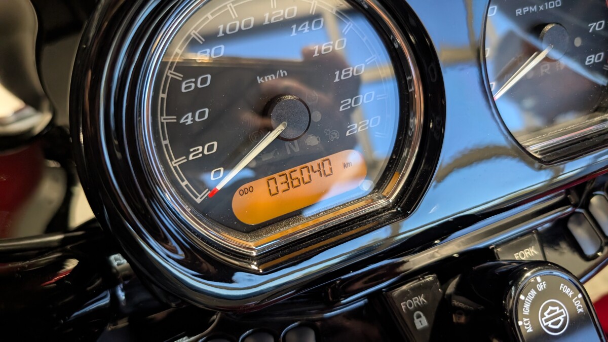 2021 Harley-Davidson Road Glide Special Billiard Red/Vivid Black — Black Finish - Photo 8