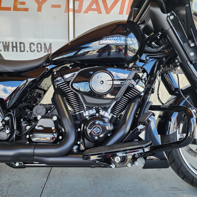 FLHX 2025 Street Glide - Photo 6