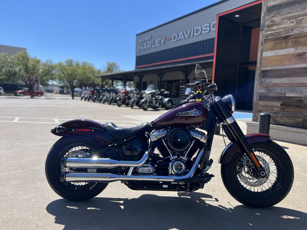 2020 Harley-Davidson Softail Slim Billiard Burgundy