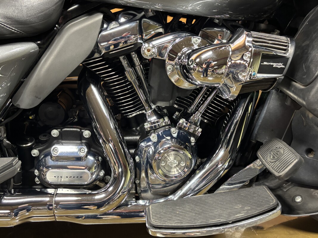 FLTRK 2022 Road Glide Limited - Photo 10